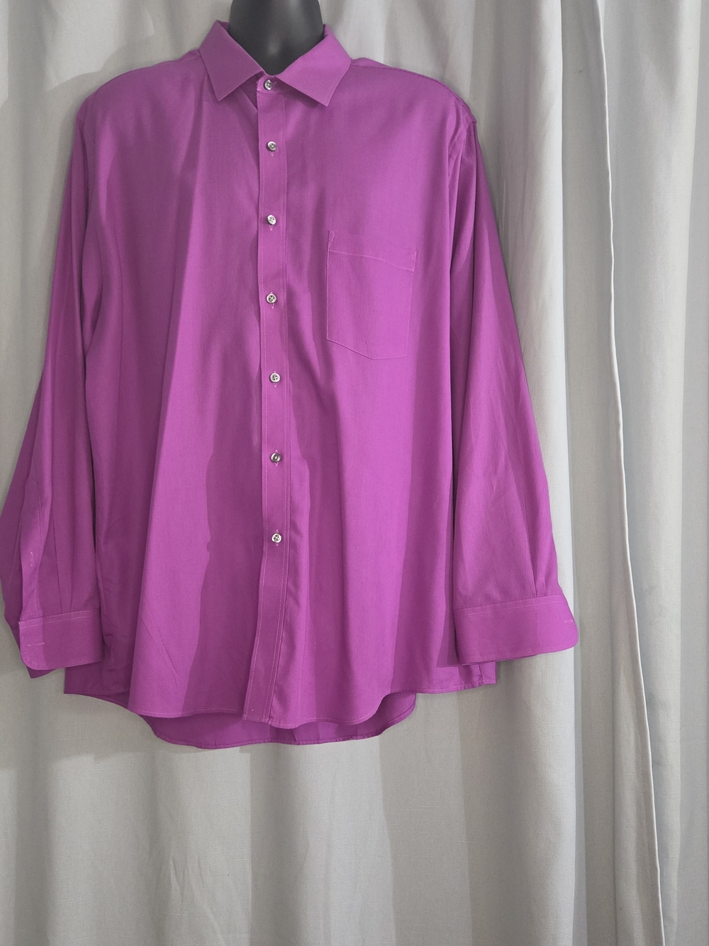 Van Heusen Men's Button-Down Shirt in Magenta 2XL